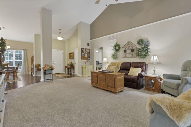 217 Warbler Court, Pickerington, OH 43147