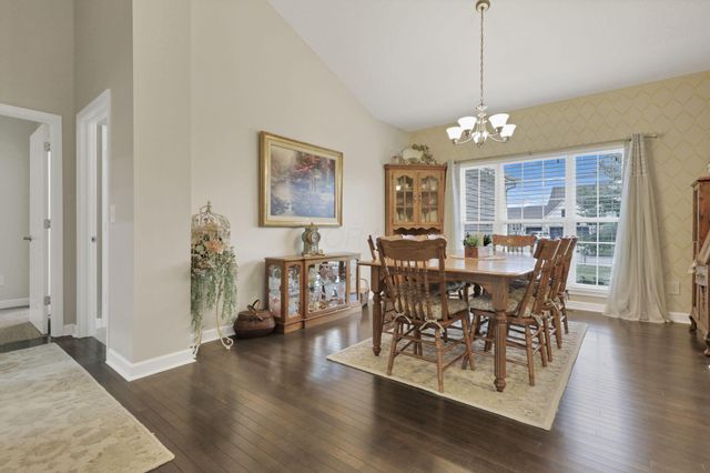 217 Warbler Court, Pickerington, OH 43147