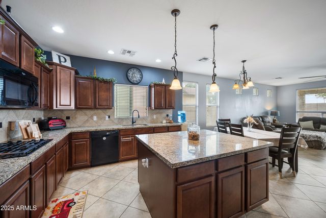 11235 E SABLE Avenue, Mesa, AZ 85212