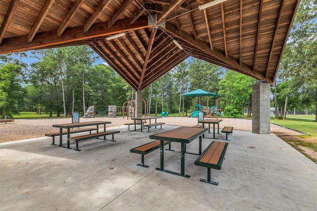 3318 Iron Pine Lane, Conroe, TX 77301