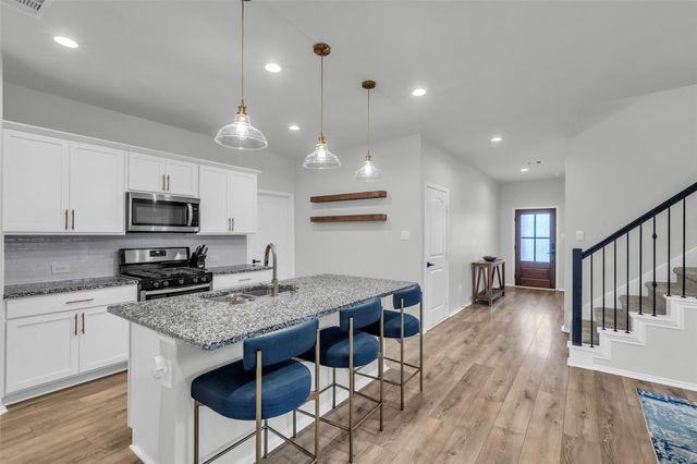 3318 Iron Pine Lane, Conroe, TX 77301