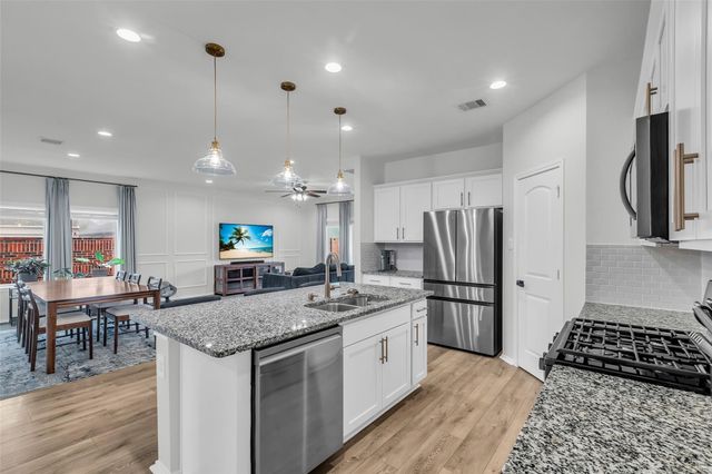 3318 Iron Pine Lane, Conroe, TX 77301