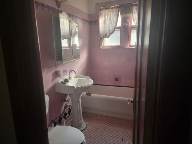 46 N Central Avenue, Chicago, IL 60644