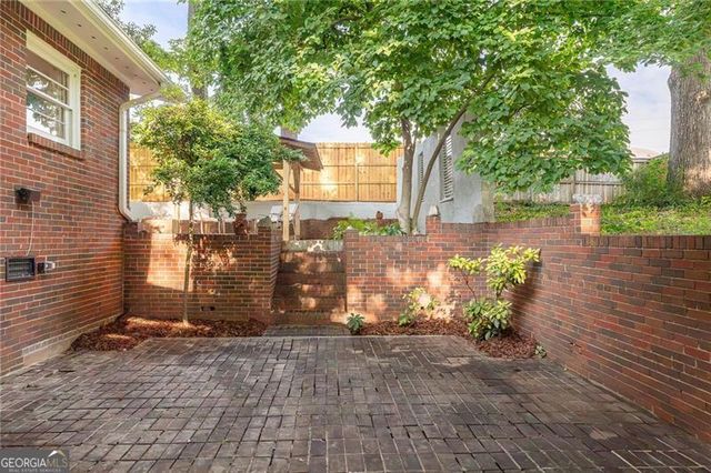 2988 Vine Circle, Decatur, GA 30033