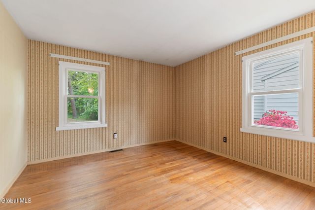 2736 Maida Lane, Rotterdam, NY 12306