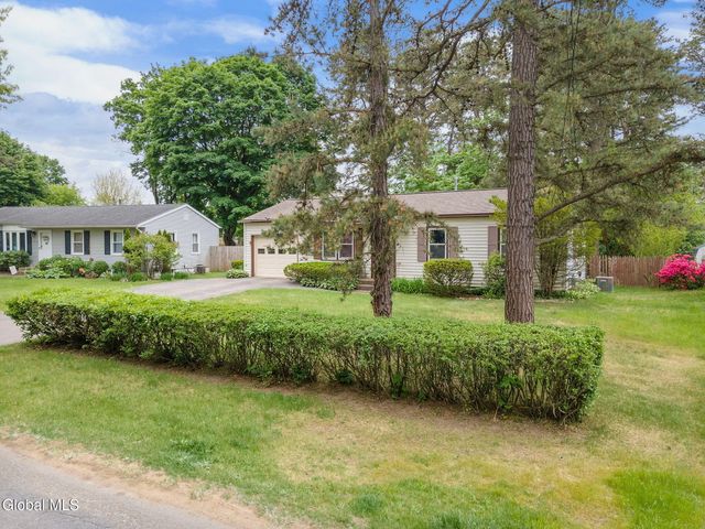 2736 Maida Lane, Rotterdam, NY 12306