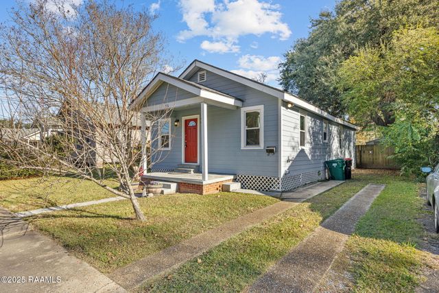 516 Cedar Crest Court, Lafayette, LA 70501