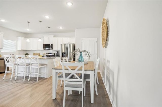 3027 Viewpark Circle, Conyers, GA 30013