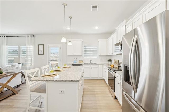 3027 Viewpark Circle, Conyers, GA 30013