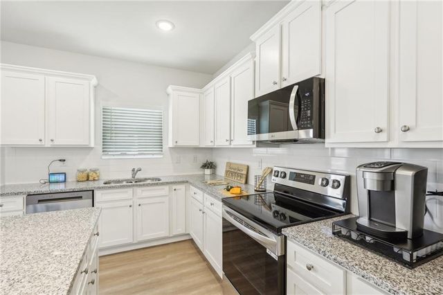 3027 Viewpark Circle, Conyers, GA 30013