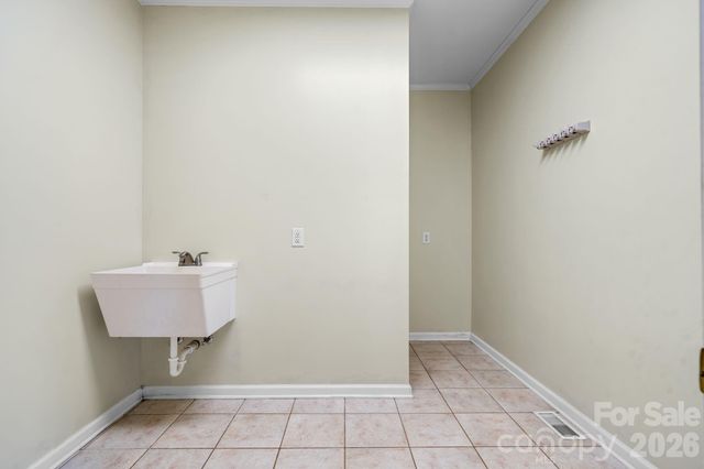 7008 Peyronel Street, Connelly Springs, NC 28612