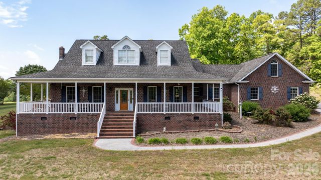 7008 Peyronel Street, Connelly Springs, NC 28612