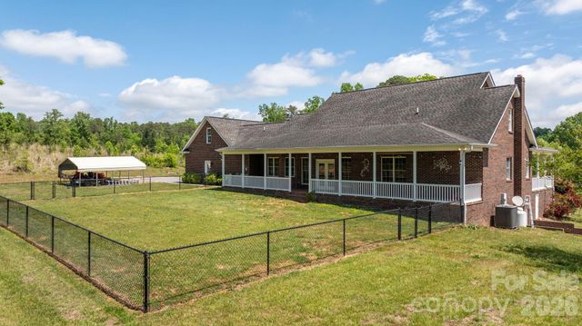 7008 Peyronel Street, Connelly Springs, NC 28612