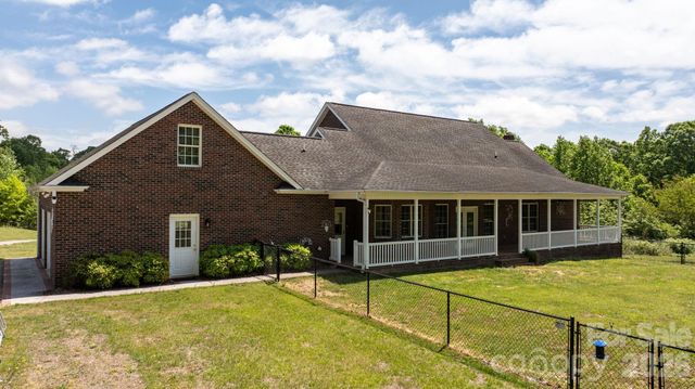7008 Peyronel Street, Connelly Springs, NC 28612