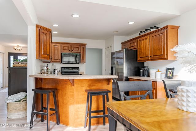 148 Shellys Pl, Shelbyville, KY 40065