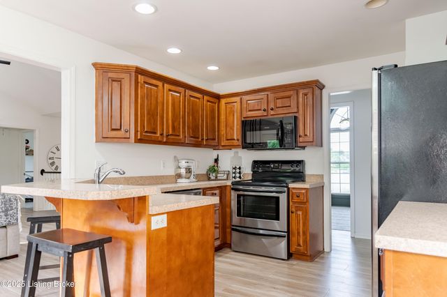 148 Shellys Pl, Shelbyville, KY 40065