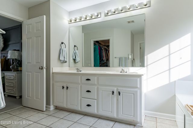 148 Shellys Pl, Shelbyville, KY 40065