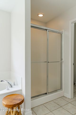 148 Shellys Pl, Shelbyville, KY 40065