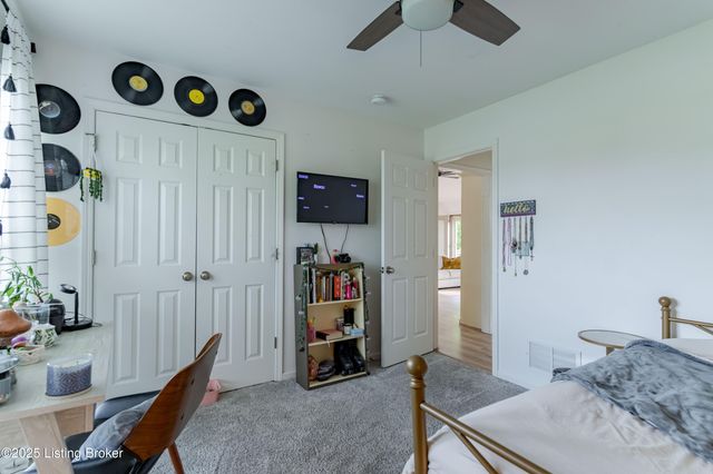 148 Shellys Pl, Shelbyville, KY 40065