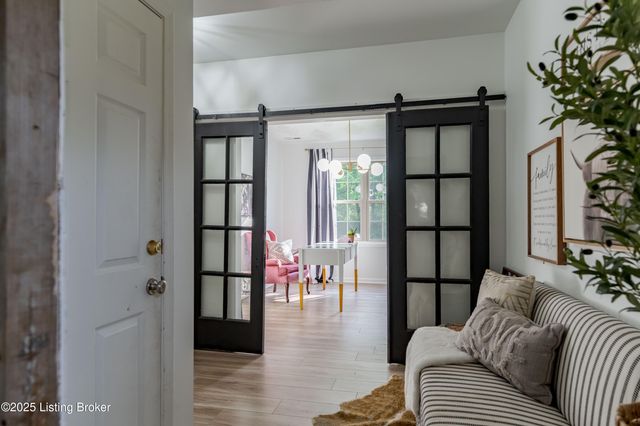 148 Shellys Pl, Shelbyville, KY 40065