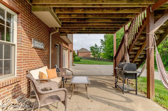 148 Shellys Pl, Shelbyville, KY 40065