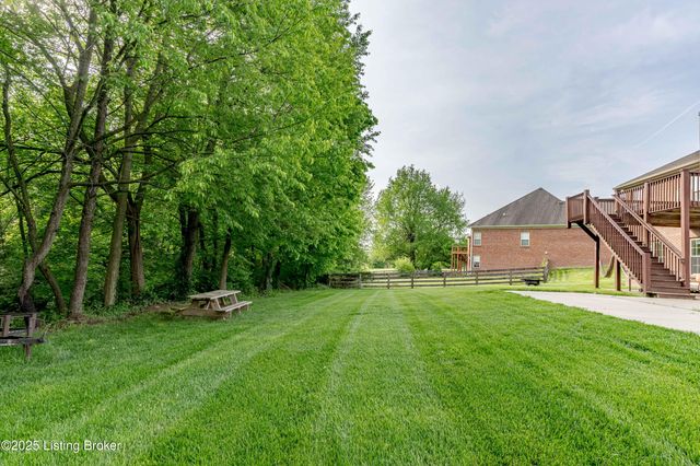 148 Shellys Pl, Shelbyville, KY 40065