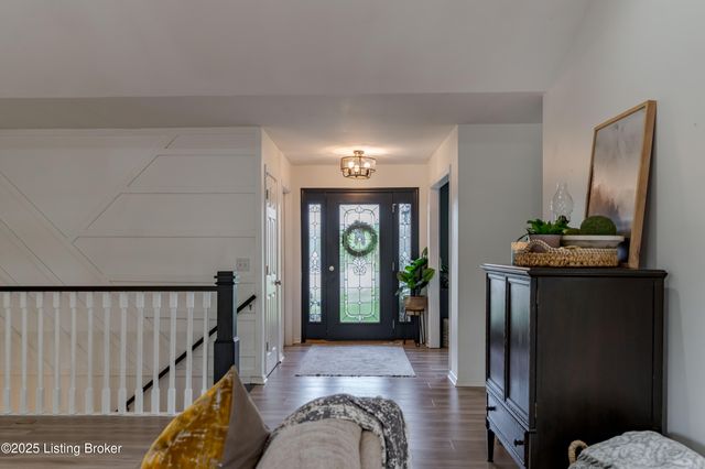 148 Shellys Pl, Shelbyville, KY 40065