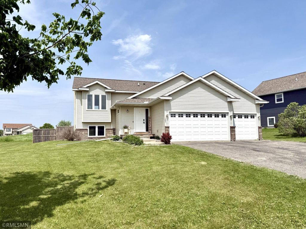 103 Highview Drive, Dassel, MN 55325