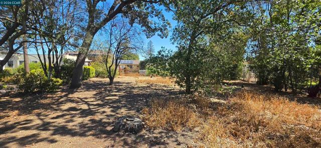 2367 Palm Avenue, Livermore, CA 94550