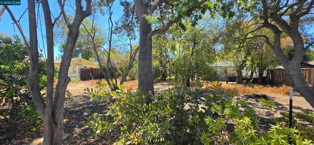 2367 Palm Avenue, Livermore, CA 94550