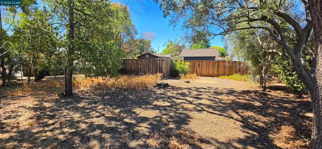 2367 Palm Avenue, Livermore, CA 94550
