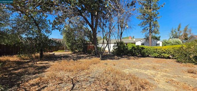2367 Palm Avenue, Livermore, CA 94550