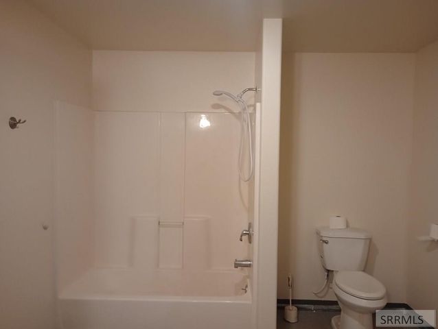 405 Washington Street, Salmon, ID 83467