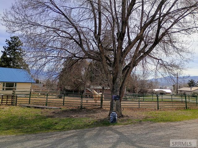 405 Washington Street, Salmon, ID 83467