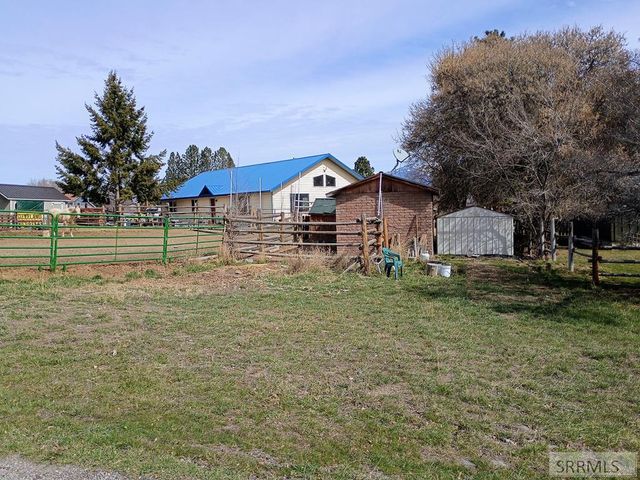 405 Washington Street, Salmon, ID 83467