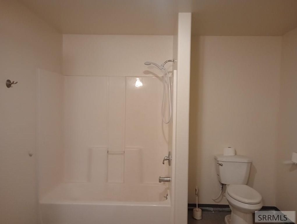 Image 12 of property listing at 405 Washington Street, Salmon, ID 83467