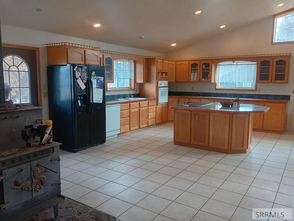 Image 3 of property listing at 405 Washington Street, Salmon, ID 83467