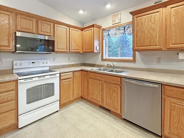 5708 CANOE STREET, Weston, WI 54476