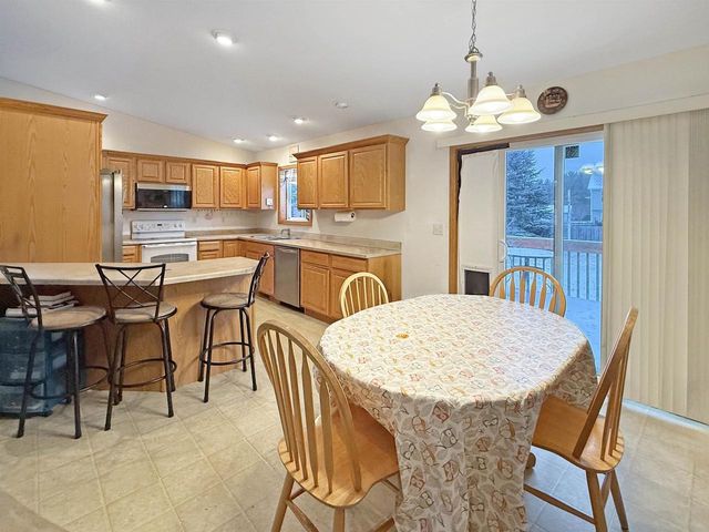 5708 CANOE STREET, Weston, WI 54476