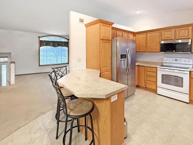 5708 CANOE STREET, Weston, WI 54476