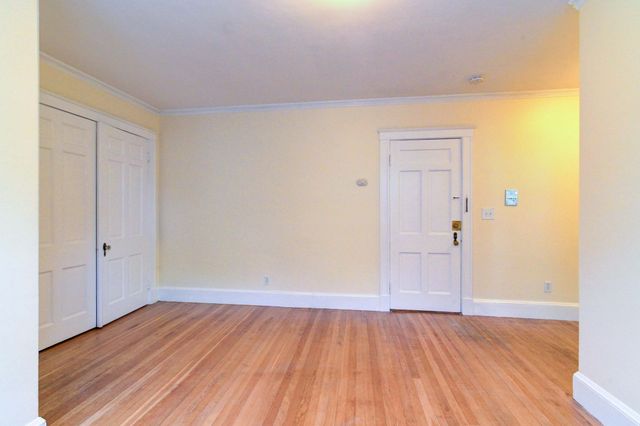 17 Greenleaf Street 5, Quincy, MA 02169