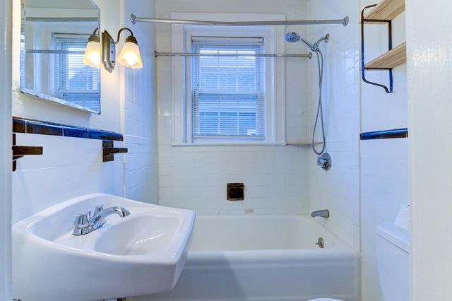 17 Greenleaf Street 5, Quincy, MA 02169