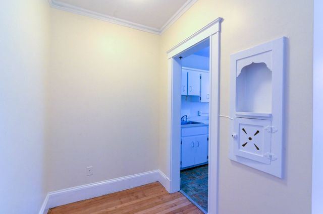 17 Greenleaf Street 5, Quincy, MA 02169