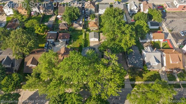 21709 Tenny Street, Dearborn, MI 48124