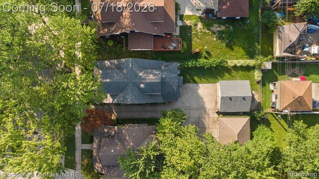 21709 Tenny Street, Dearborn, MI 48124