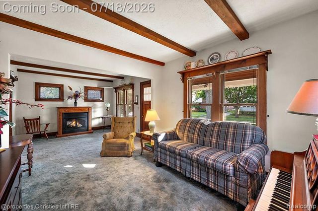 21709 Tenny Street, Dearborn, MI 48124