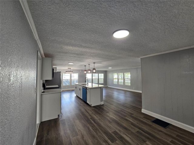 700 N WINTER PARK DRIVE, Casselberry, FL 32707