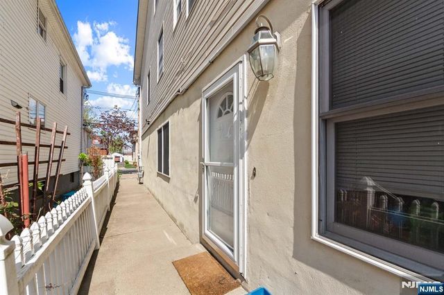536 2nd Avenue, Lyndhurst, NJ 07071