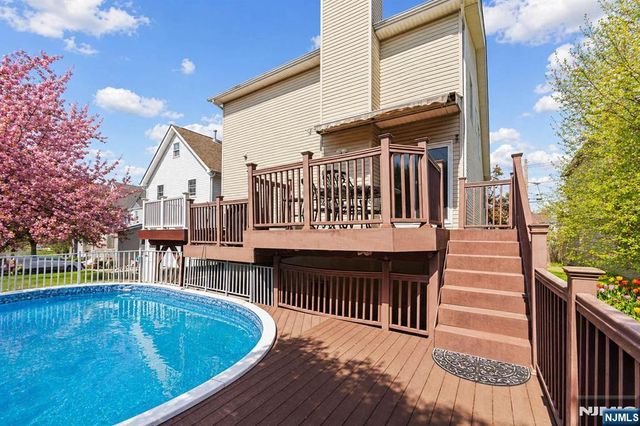 536 2nd Avenue, Lyndhurst, NJ 07071