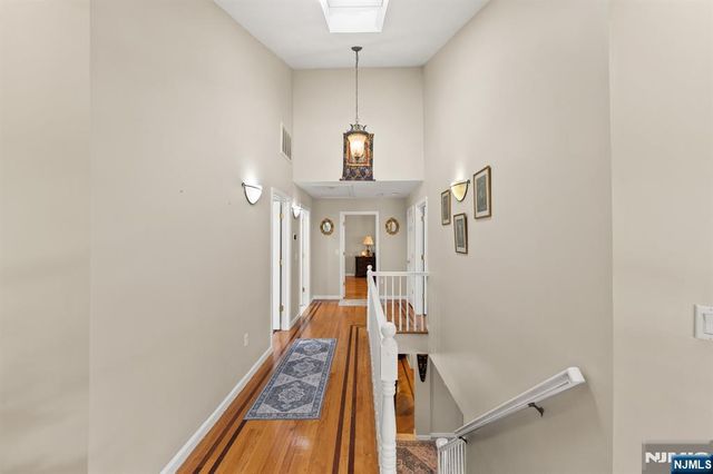 536 2nd Avenue, Lyndhurst, NJ 07071